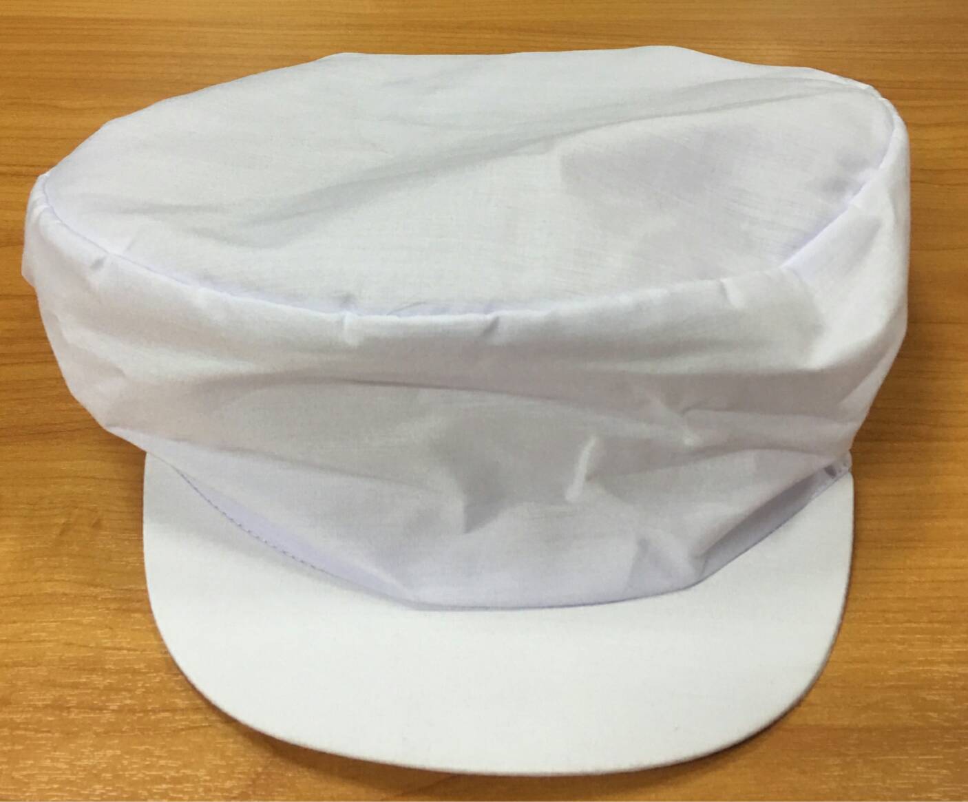 หมวกอาหารมีปีก